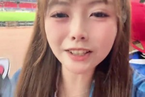 見證絕平！武漢三鎮(zhèn)還有這么可愛的美女球迷??