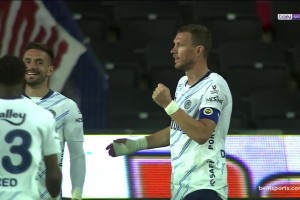 太快了！費(fèi)內(nèi)巴切4分鐘連進(jìn)3球！球隊(duì)瞬間3-1反超比分！