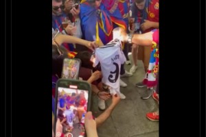 國(guó)外皇馬球迷博主：巴薩球迷焚燒姆巴佩球衣，最令人厭惡的群體