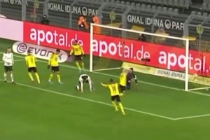 單場(chǎng)兩球三助！羅伊斯經(jīng)典戰(zhàn)：22年率隊(duì)笑傲普魯士德比！