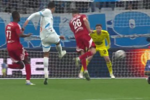 無敵遠射！格林伍德重炮破門打進聯(lián)賽第19球！