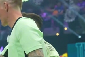 克羅斯擔(dān)任裁判執(zhí)法偶像聯(lián)賽！他若堅(jiān)守伯納烏，皇馬怎會(huì)陷入困境