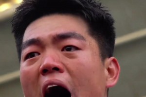 真情流露的西北狼！梁少文淚灑賽場鼓勵(lì)隊(duì)友，忍不住落淚