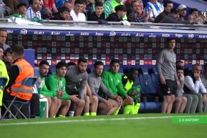 折服！安東尼絕殺貝蒂斯解說員稱其La Cabra，即GOAT