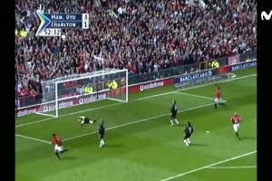 范尼在02/03賽季的這些表現(xiàn)，給曼聯(lián)球迷留下了深刻的印象