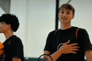 聽說你曾經(jīng)單挑打爆比爾？弗拉格辟謠：那是假的，純屬謠言??