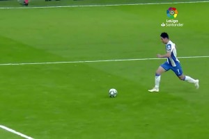 今晚再迎加泰德比！西甲官方重溫武磊5年前絕平巴薩精彩時刻