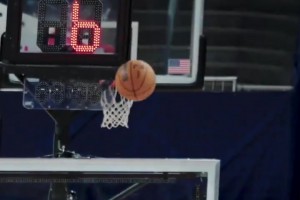 約老師+申京？楊瀚森在對抗賽展現(xiàn)出了全面的進攻手段和策應(yīng)能力