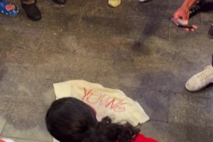 這大局觀可以！小楊化身NBA聯(lián)合試訓(xùn)的球場指揮官