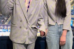 非?？善冢∏胺矫琅浾呙铣剬铄钠诖? >
                                        </div>
                                    </div>
                                    <div   id=