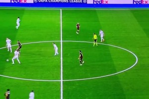 再見啦，典禮三中場！昔日克羅斯&魔笛&胖虎賽后脫掉上衣閑聊