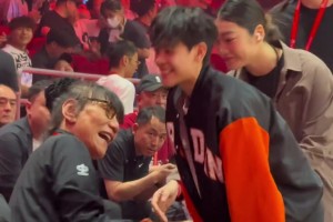 趙睿楊舒予韓旭胡金秋郭士強杜峰等嘉賓也來到了耐高總決賽的現(xiàn)場