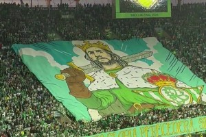 沖擊獎杯！貝蒂斯球迷這巨型Tifo太有氣勢了??