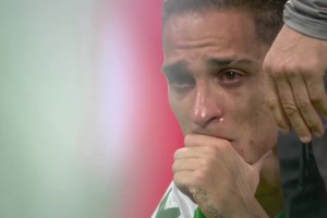 ??圓神落淚！無緣歐協(xié)聯(lián)冠軍安東尼淚灑賽場！