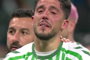 遭逆轉(zhuǎn)無緣首個歐戰(zhàn)冠軍！貝蒂斯球員賽后多人落淚！