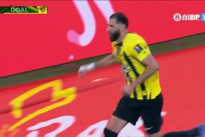 本澤馬雙響！迪亞比橫傳本澤馬推射破門！吉達聯(lián)合3-1鎖定冠軍！