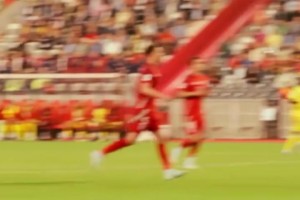 優(yōu)雅！慢鏡頭看蒂勒曼斯連線德布勞內！中場靈魂間的心有靈犀！