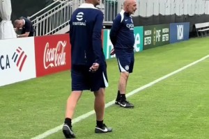 國米官推曬視頻：藍(lán)黑將帥備戰(zhàn)世俱杯氛圍輕松??