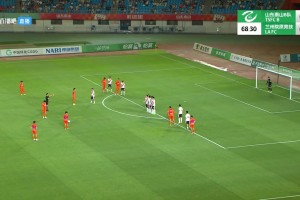 這是后衛(wèi)的腳法？19歲彭嘯十分角任意球，這一代年輕人是真猛啊