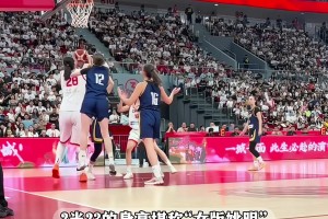 中國女籃未來希望！18歲張子宇統(tǒng)治了內(nèi)線！令對手滿臉絕望！