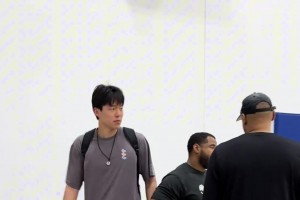 天道酬勤??！孟超探班楊瀚森，回洛杉磯休息還是不忘訓練