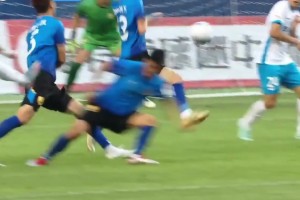 足協(xié)杯賽場再現(xiàn)門線懸案！這球是否為漏判罰點(diǎn)球？