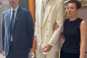 選秀大會堪比高考查分！楊瀚森父母也來到了紐約為兒子助陣