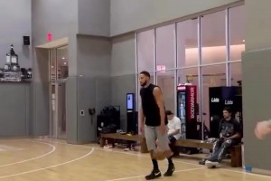 熟悉的味道回來了！本-西蒙斯曬出近期訓(xùn)練集錦