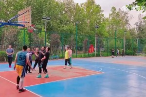 韋德此前：萊利管太寬，不讓詹姆斯吃自帶餅干，那時便感覺老詹要走