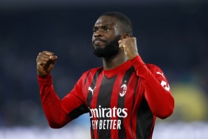 球員集錦：前鋒和他拼速度？回追敏捷&上搶果斷&覆蓋面大的托莫里