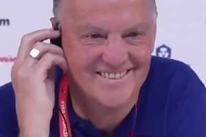 人類的贊歌！老帥范加爾表示前列腺癌已經(jīng)好轉(zhuǎn)！