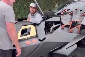 內(nèi)馬爾花150萬歐購入蝙蝠俠戰(zhàn)車，但不能上路??