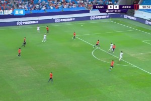 韋世豪搶點(diǎn)破門(mén)！蓉城1-0領(lǐng)先青島海牛