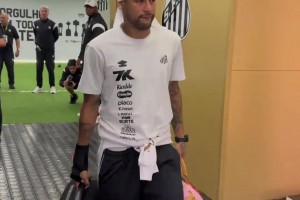 內(nèi)馬爾也是自帶BGM的男人??