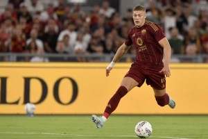 球員集錦：烏克蘭高中鋒！射術(shù)精準(zhǔn)&體格強(qiáng)悍的多夫比克