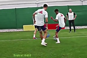 狂虐！看看莫拉塔在訓(xùn)練賽對(duì)亞馬爾做了什么？??