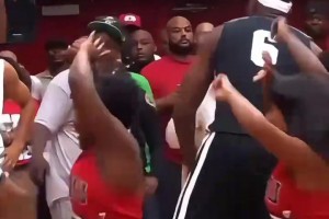 當巔峰詹杜韋炮等球星空降野球場！KD無解干拔單挑詹姆斯！