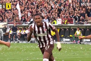 多特1-1遭圣保利扳平！洪通吉頭球破門攻入個人德甲首球！