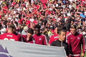 搖起來！人到，球到！格拉利什奉獻助攻雙響