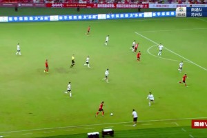 這大弧線帥啊??，蘇超南通隊(duì)這腳傳中有沒有讓你想到誰？