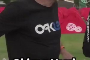 梅西問(wèn)內(nèi)馬爾為啥離開巴薩，內(nèi)馬爾：在巴黎掙得多，巴西老鄉(xiāng)也多