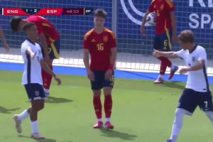 阿森納15歲天才小將道曼面對西班牙U19突破造點