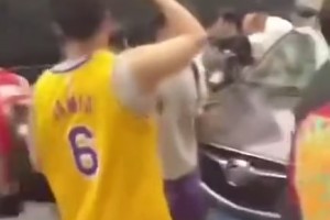 老K教練此前回憶奧運(yùn)科比：他主動(dòng)向我們保證他會(huì)鎖死吉諾比利！