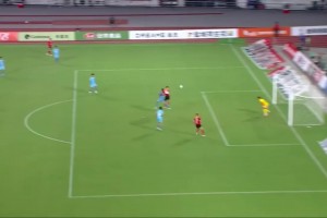 蘇超又一名場面！鹽城隊中圈吊射破門，解說驚呼：斯坦科維奇??