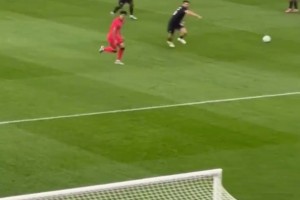 風(fēng)騷跑位！孫興慜前插小角度破門(mén)&傳射建功，韓國(guó)2:0美國(guó)