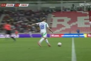 雷特吉助攻小基恩低射破門，意大利扳平比分！