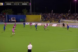 美國隊在主場凌空斬打爆日本后防，日本上的替補(bǔ)練兵啊??