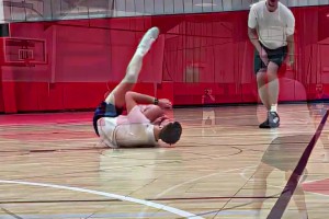 76人恩比德與喬治已經(jīng)開(kāi)始訓(xùn)練，期待他們的表現(xiàn)！