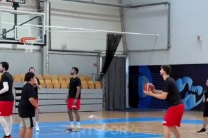 小火龍究極進(jìn)化！申京歐錦賽訓(xùn)練中連續(xù)命中14記三分球！