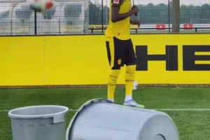 請(qǐng)給我該死的尊重！穆里尼奧英超名場(chǎng)面回顧！和溫格的推搡！